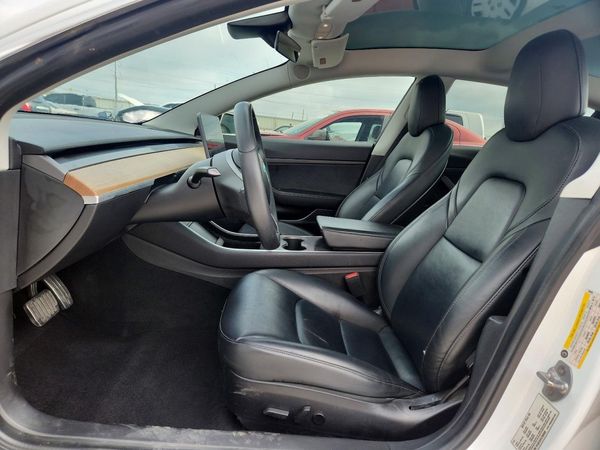 2020 TESLA MODEL 3 — DENT