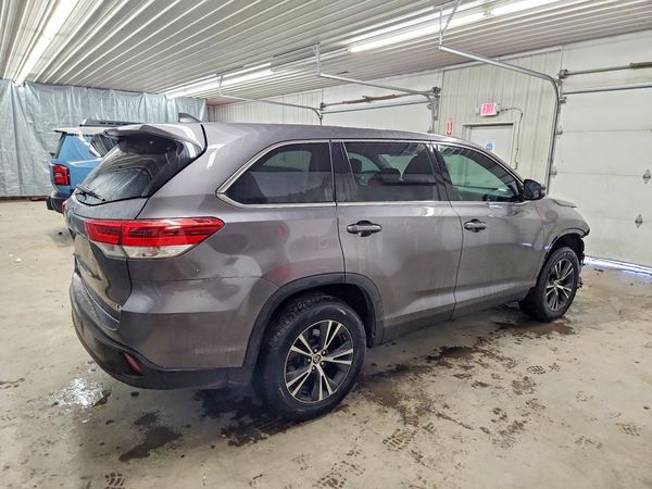 2019 TOYOTA HIGHLANDER LE/LE Plus