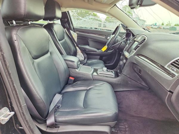 2016 CHRYSLER 300 Limited