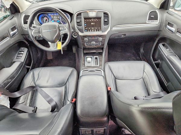 2016 CHRYSLER 300 Limited