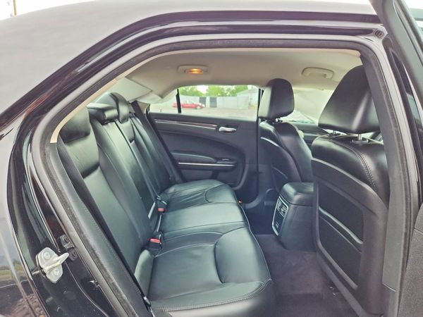 2016 CHRYSLER 300 Limited