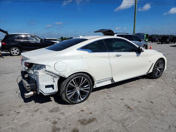 2017 INFINITI Q60