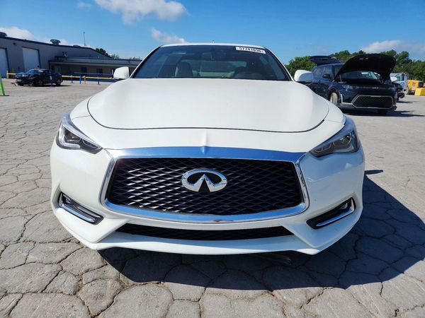 2017 INFINITI Q60