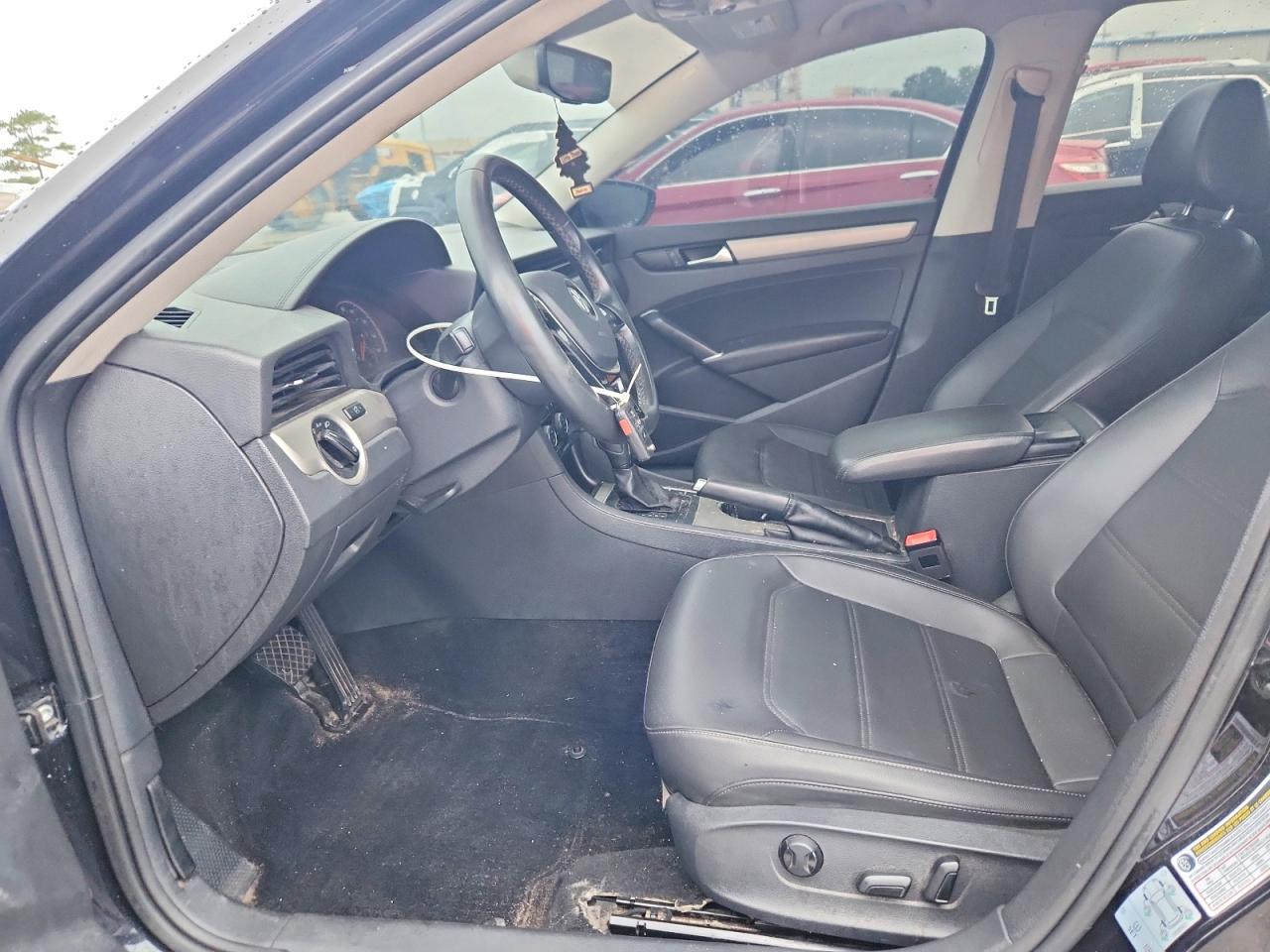2021 VOLKSWAGEN PASSAT SE