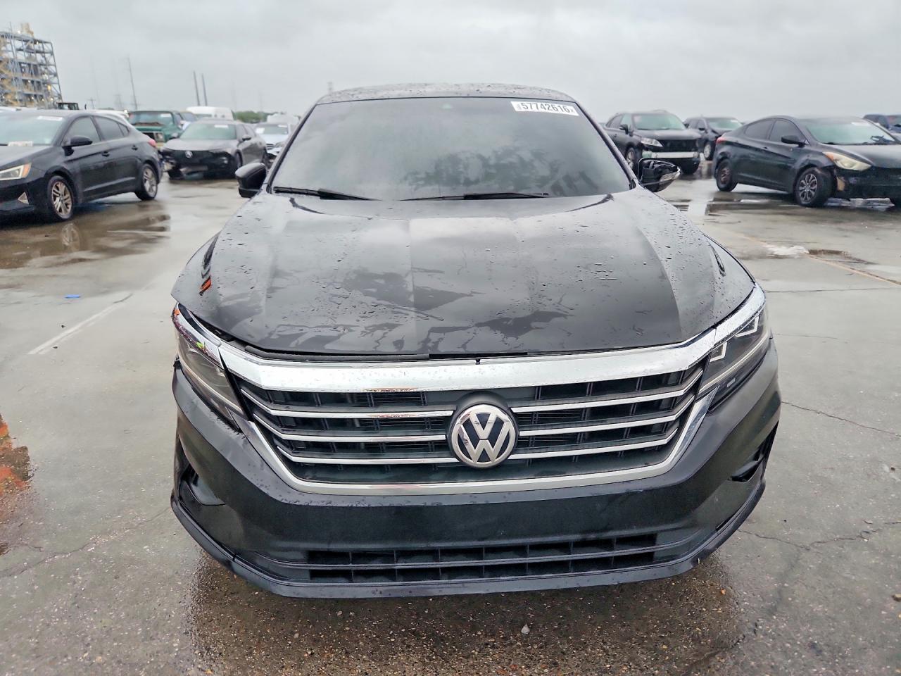 2021 VOLKSWAGEN PASSAT SE