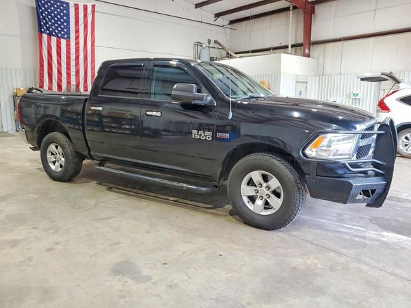 2013 RAM 1500 SLT CREW CAB 4X4