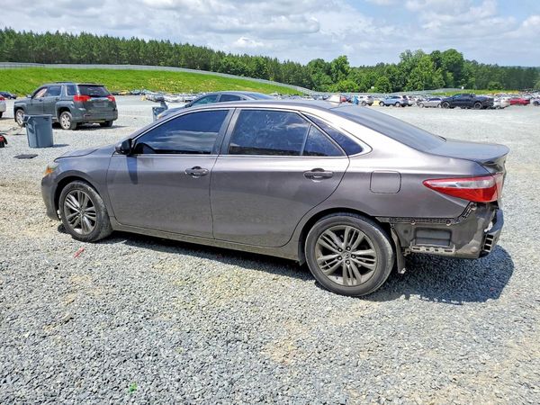 2015 TOYOTA CAMRY