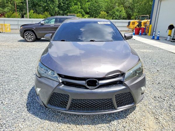 2015 TOYOTA CAMRY