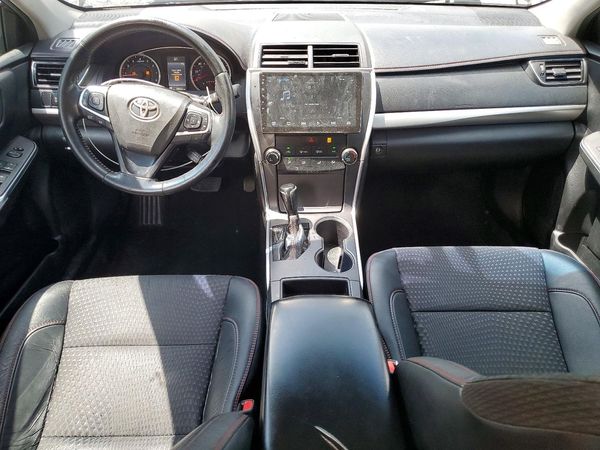 2015 TOYOTA CAMRY