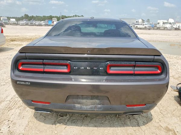 2017 DODGE CHALLENGER SXT