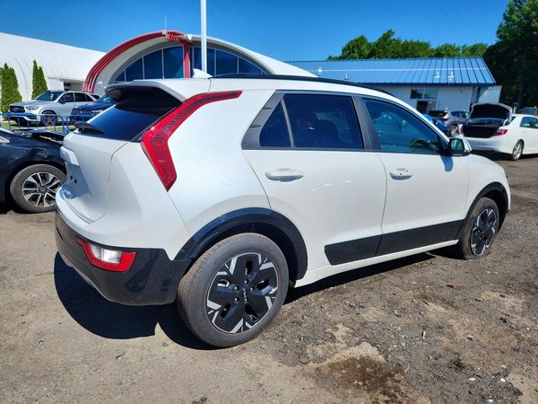 2025 KIA NIRO