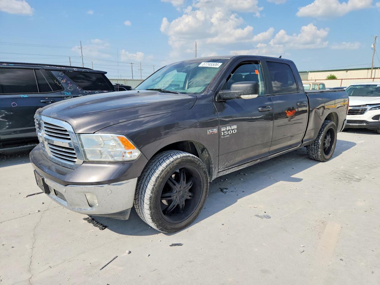 2019 RAM 1500 CLASSIC SLT