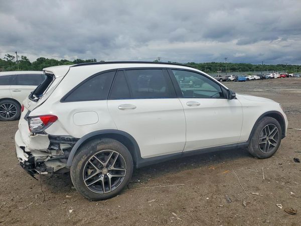 2016 MERCEDES-BENZ GLC GLC300 Base-4M