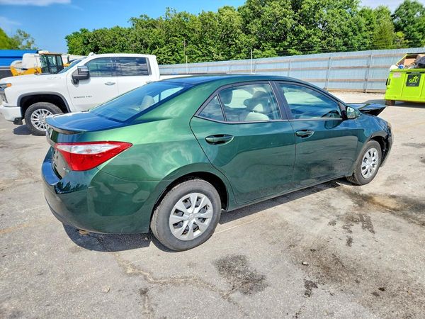 2015 TOYOTA COROLLA