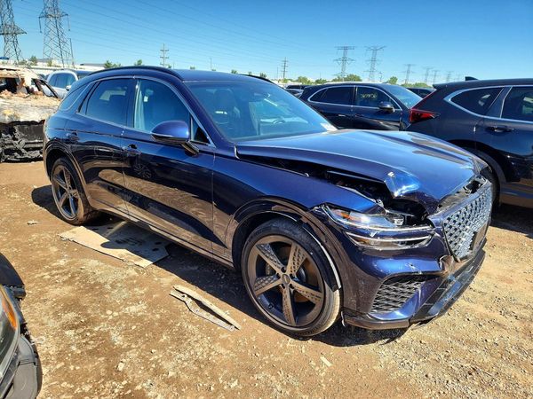 2025 GENESIS GV70