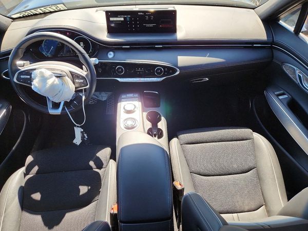 2025 GENESIS GV70