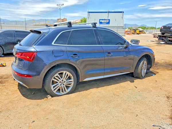 2020 AUDI Q5 quattro Premium Plus