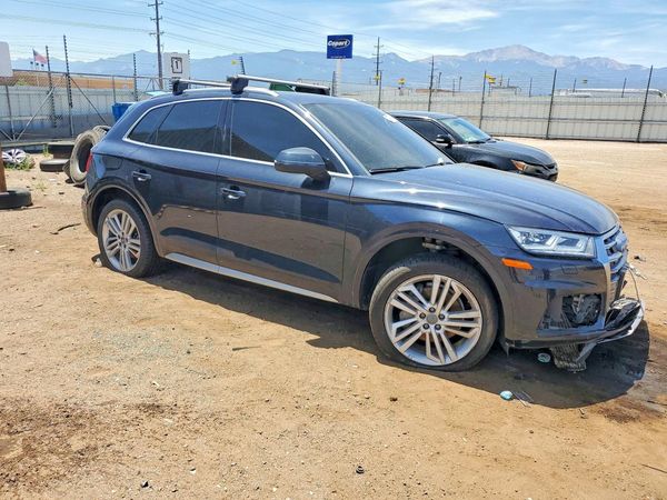 2020 AUDI Q5 quattro Premium Plus