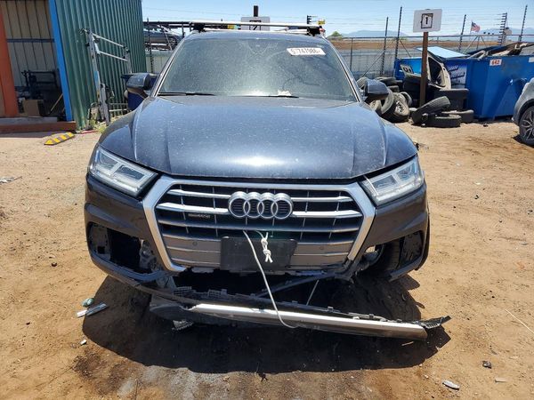 2020 AUDI Q5 quattro Premium Plus