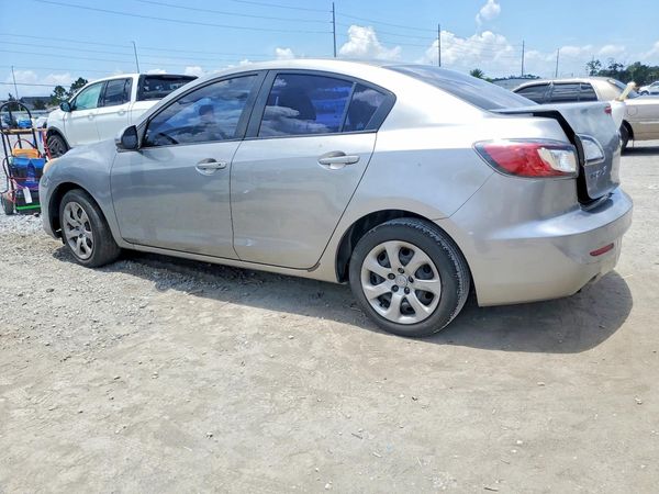 2013 MAZDA 3