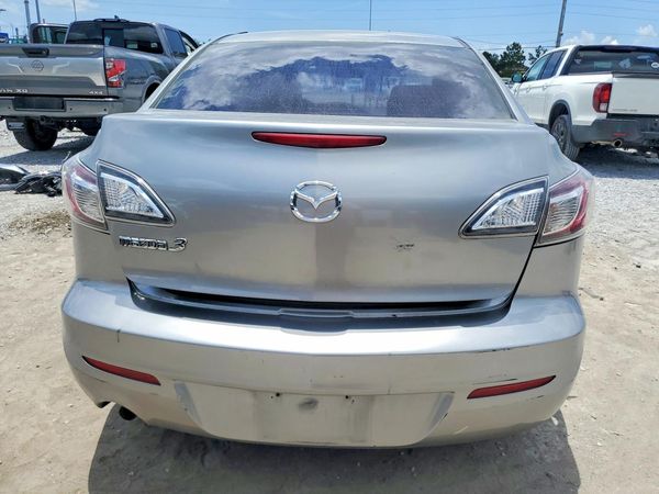 2013 MAZDA 3
