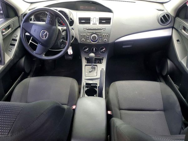 2013 MAZDA 3