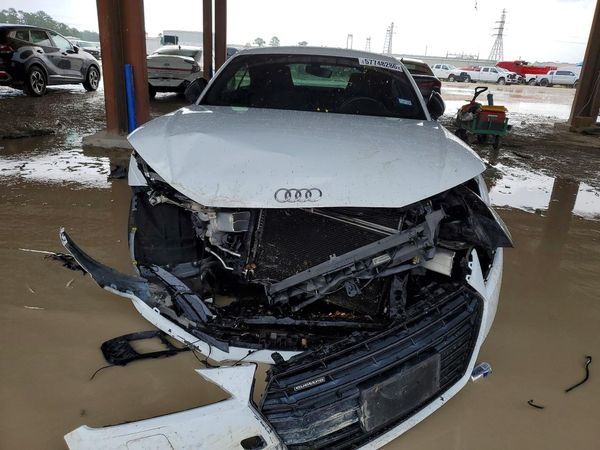 2017 AUDI TT quattro