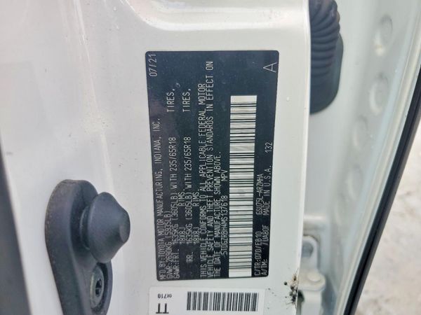 2021 TOYOTA HIGHLANDER XLE