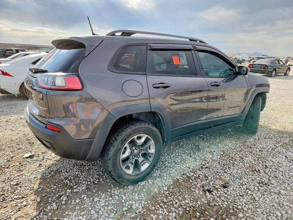 2019 JEEP CHEROKEE TRAILHAWK 4X4