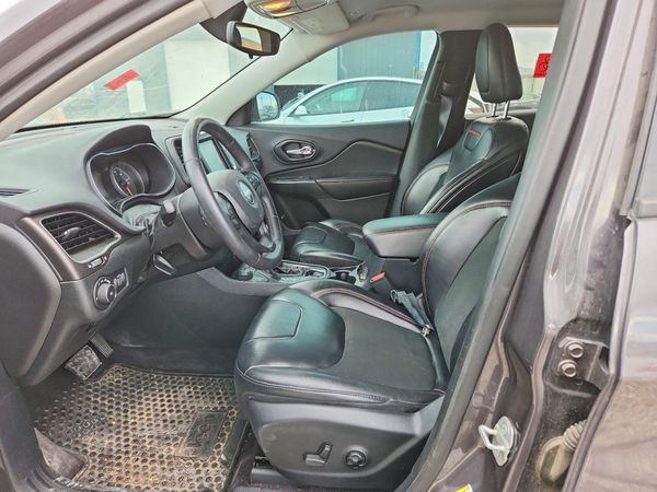 2019 JEEP CHEROKEE TRAILHAWK 4X4
