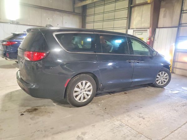 2021 CHRYSLER VOYAGER