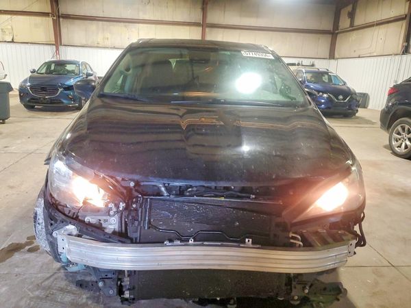 2021 CHRYSLER VOYAGER
