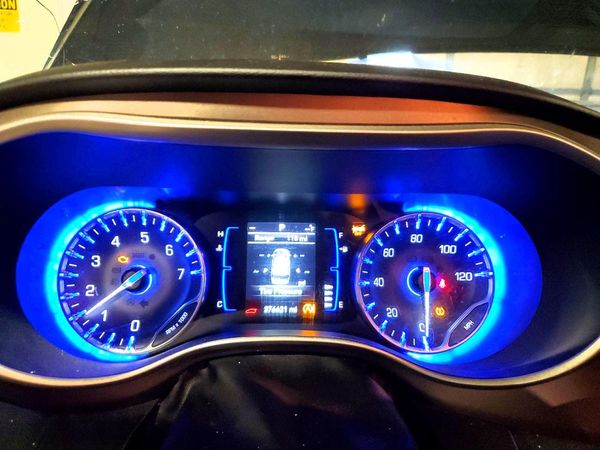 2021 CHRYSLER VOYAGER