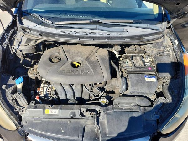 2013 HYUNDAI ELANTRA