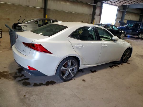 2017 LEXUS IS