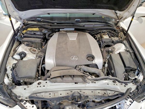 2017 LEXUS IS