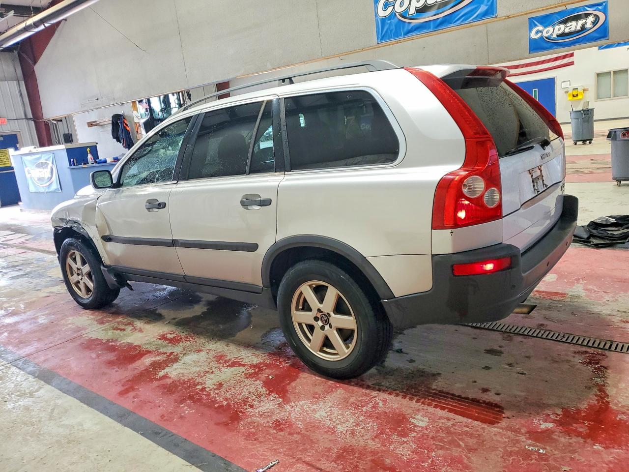 2004 VOLVO XC90