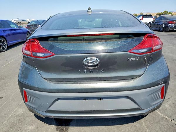 2022 HYUNDAI IONIQ SE