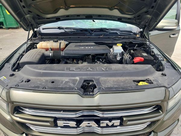 2021 RAM 1500 LARAMIE CREW CAB 4X4