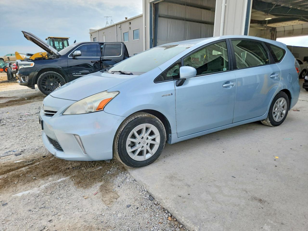 2013 TOYOTA PRIUS V TH