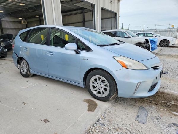 2013 TOYOTA PRIUS V TH