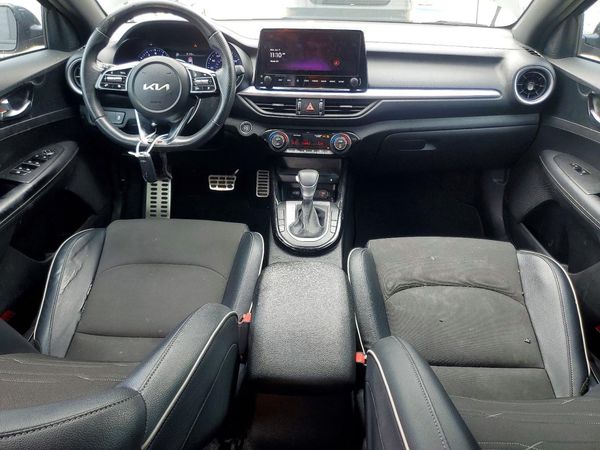 2023 KIA FORTE GT Line