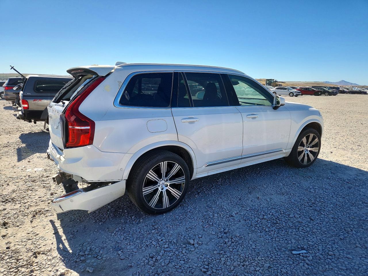 2025 VOLVO XC90 Plus Bright
