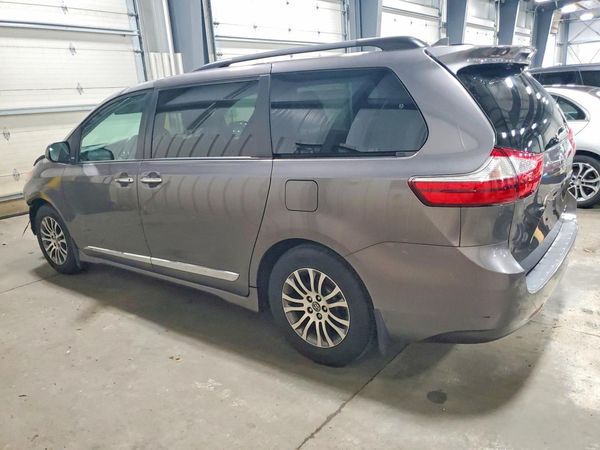 2019 TOYOTA SIENNA