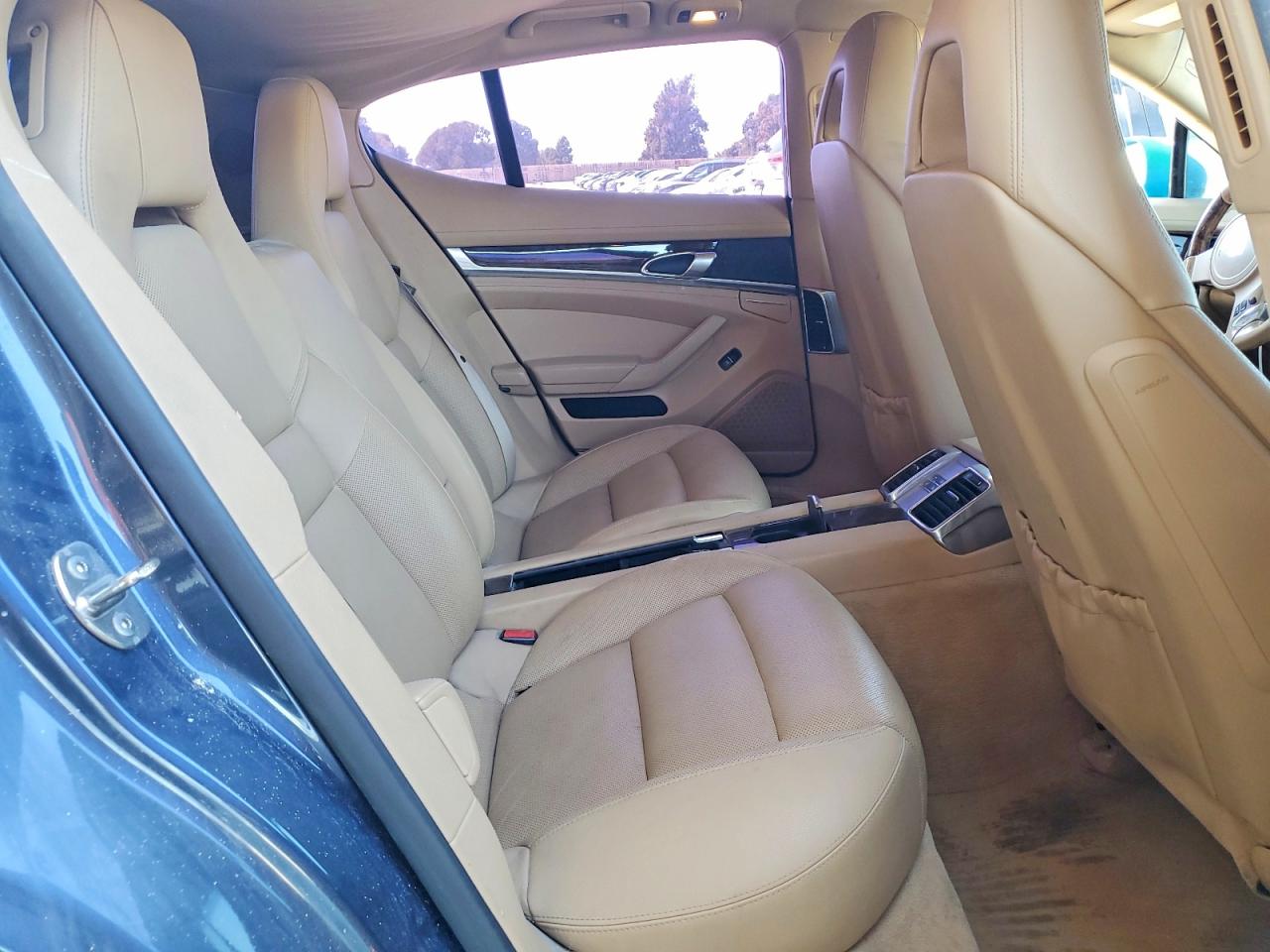 2010 PORSCHE PANAMERA