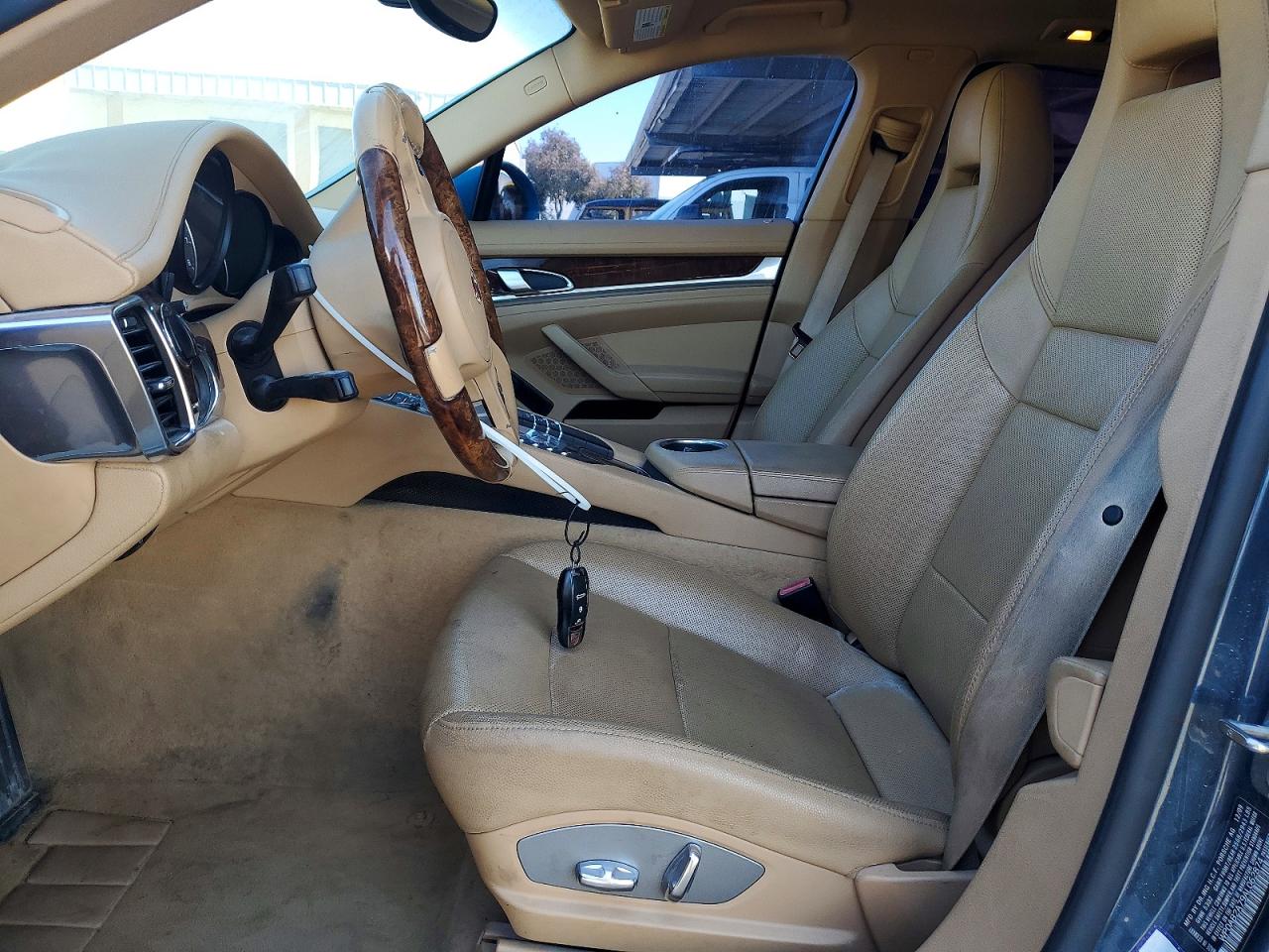 2010 PORSCHE PANAMERA