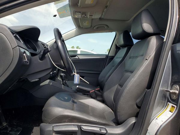 2017 VOLKSWAGEN JETTA SE
