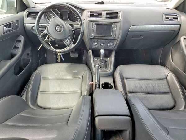 2017 VOLKSWAGEN JETTA SE
