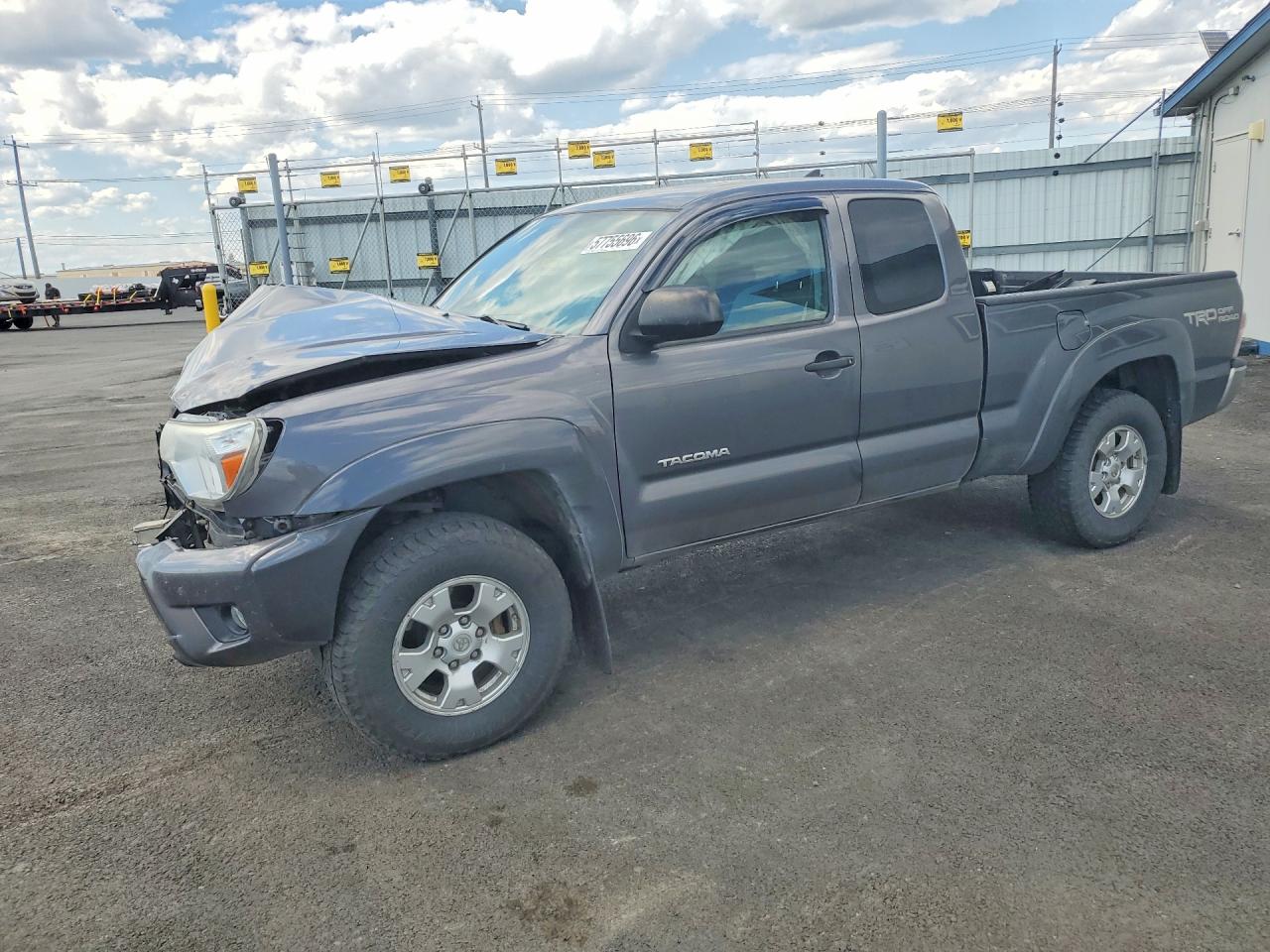 2015 TOYOTA TACOMA Delux Grade