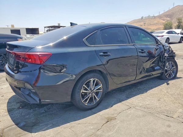 2022 KIA FORTE FE, LXS